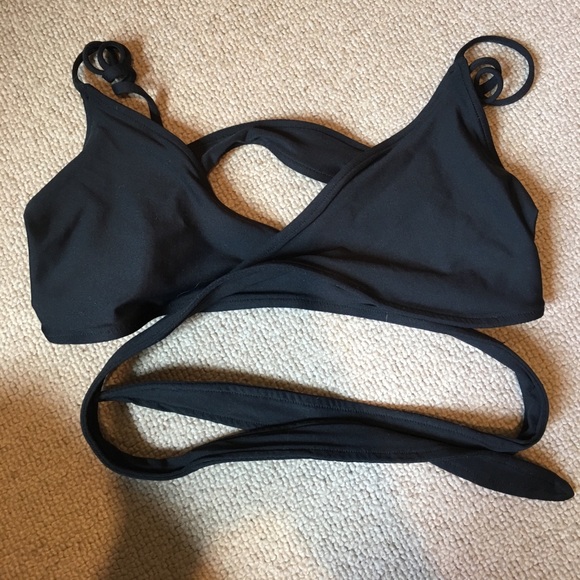 L space bikini wrap top - Picture 2 of 2